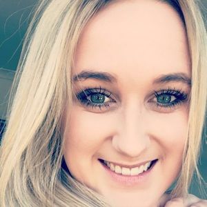 Meet your Posher, Chloe